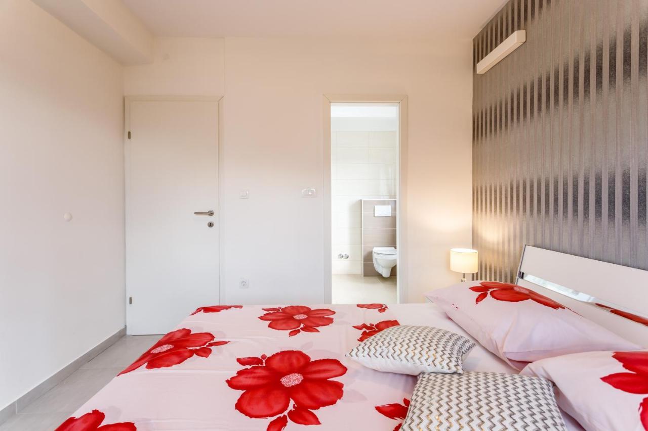 Luxury Apartments Budimir Podstrana Exterior foto